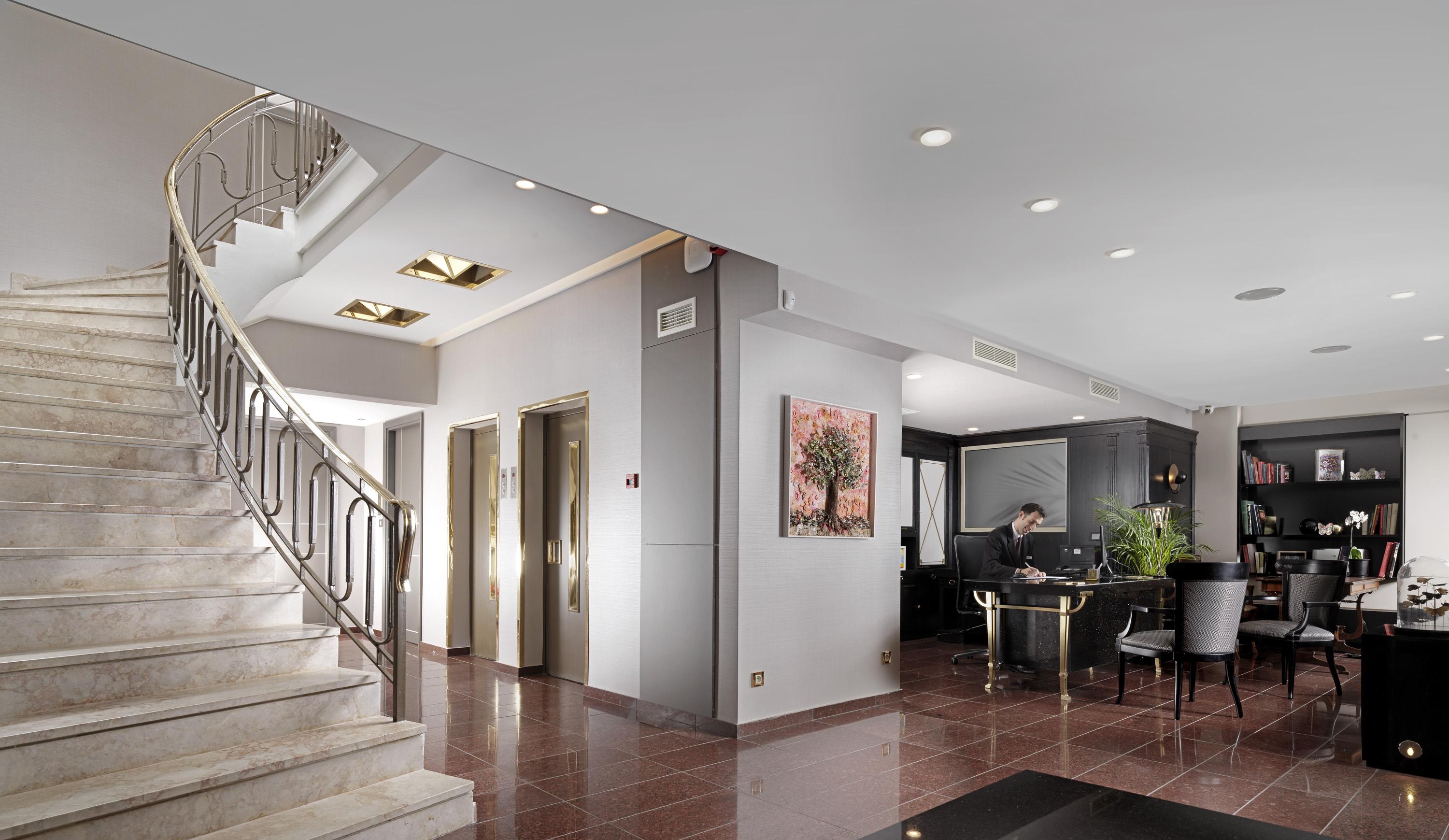 אתונה Holiday Suites מראה חיצוני תמונה