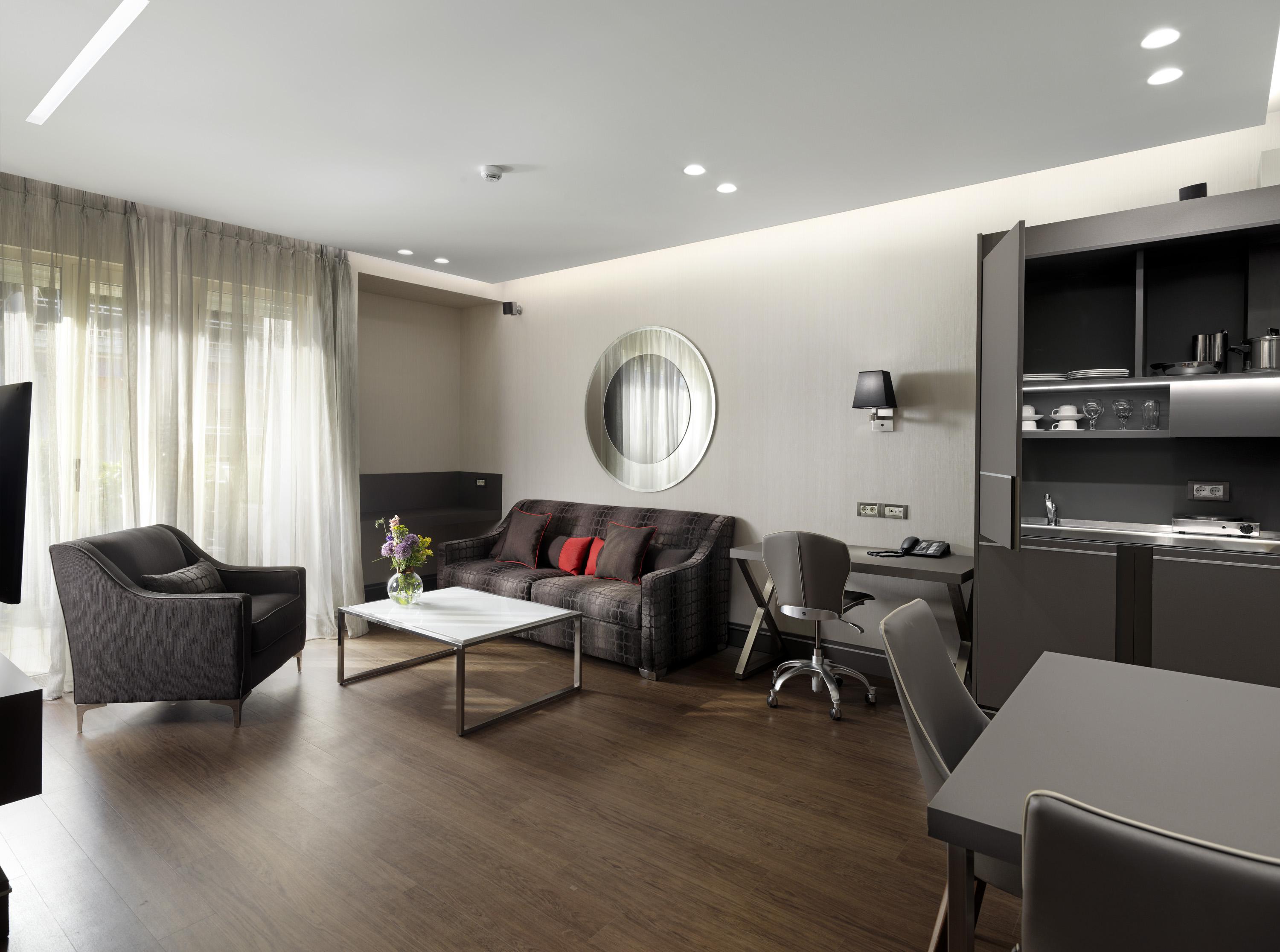 אתונה Holiday Suites מראה חיצוני תמונה