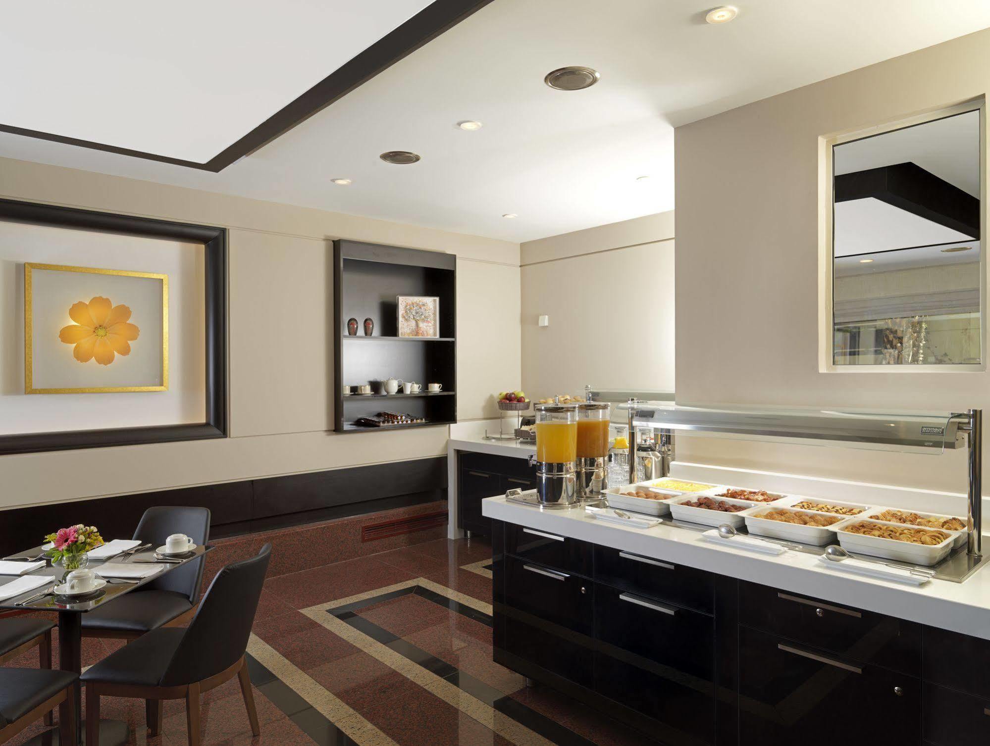 אתונה Holiday Suites מראה חיצוני תמונה